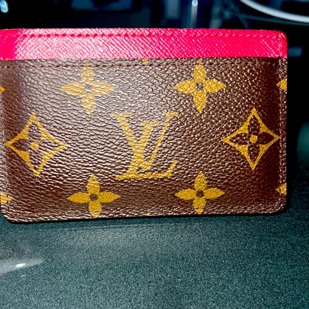 Louis Vuitton Card Holder (Box included)